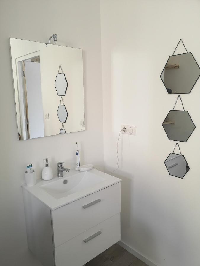 T3 Avec Salle De Bain Privative Par Chambre Agen Exteriér fotografie